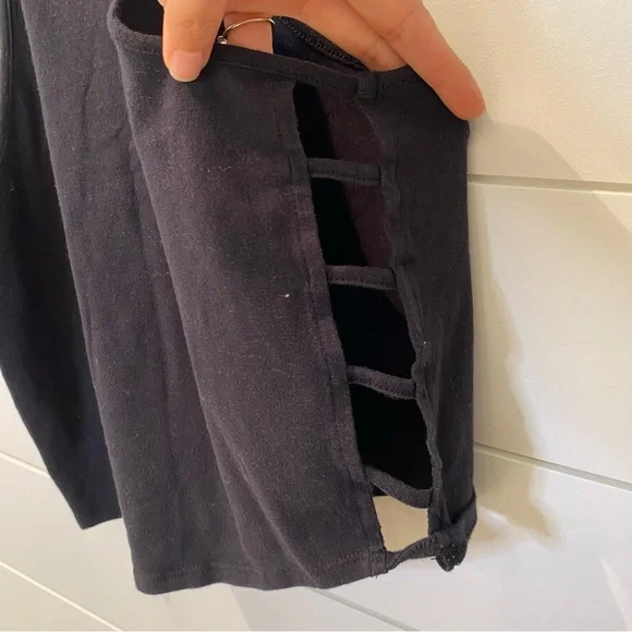 Charlotte Russe Black Crop Top - Picture 3 of 10